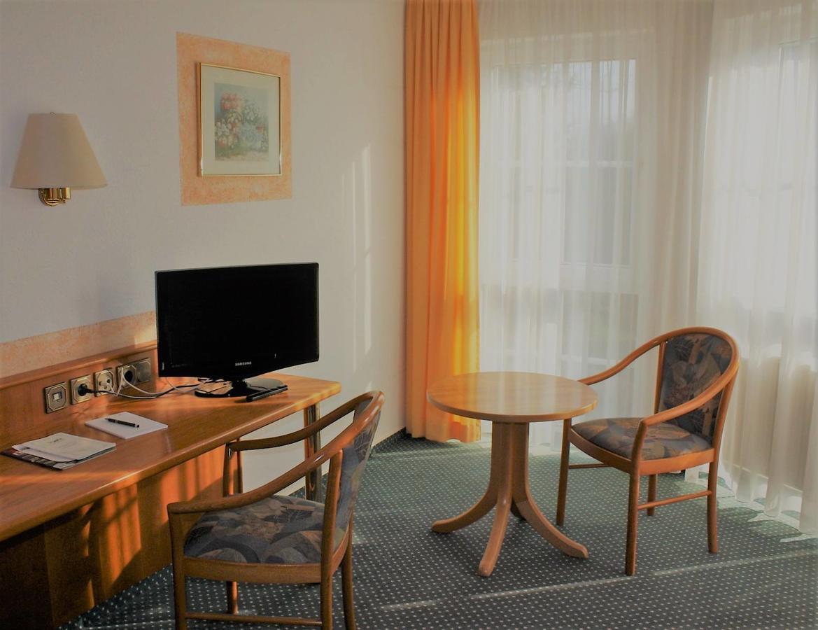 Hotel Schoene Aussicht Gießen Exterior foto